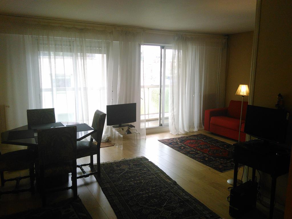 Appartement Lovely Studio Parijs